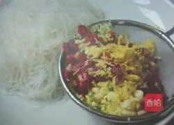 Illustration of how to make steamed scallops with garlic vermicelli 2