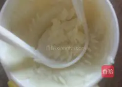 Illustration of how to make mashed potato tower 5