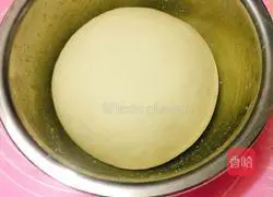 Illustration of how to make sausage buns 6