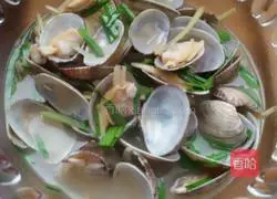 Illustration of how to make fried razor clams 9