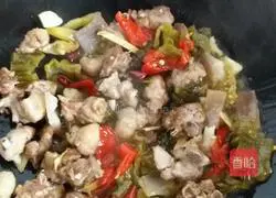 Illustration of how to cook duck with konjac 4