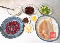 Sichuan —Illustration of how to make Kung Pao Chicken 1