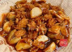 Illustration of how to make garlic squid flowers 10