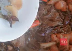 Illustration of how to make stewed chicken nuggets with dried mushrooms 18