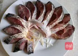 Illustration of how to make the prosperous peacock fish with open tail 8