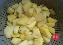 Illustration of how to make double pepper crispy potatoes 5