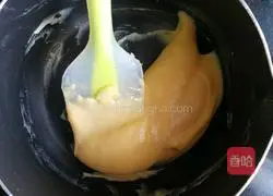 Illustration of how to make meringue cream puffs 9