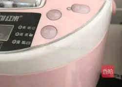 Illustration of how to make sweet wine 1