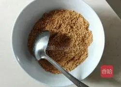 Illustration of how to make cocoa sandwich mousse 2