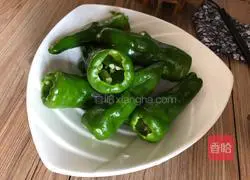 Illustration of how to make meat stuffed with green peppers 1 