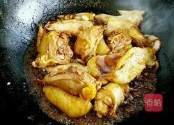 Illustration of Northeast Chicken Stewed with Mushrooms 5