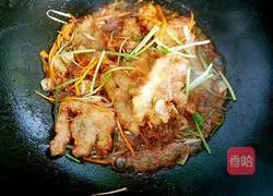 Illustration of authentic Northeastern pot-roasted pork 17