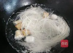 Illustration of homemade healthy Malatang 3