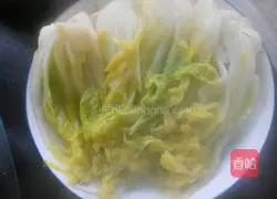 Illustration of how to make tomato sauce and baby cabbage 2