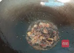 Illustration of twice-cooked pork with hot pepper 6