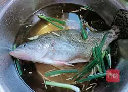 Teach you how to cook mandarin fish illustration 5