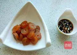 Illustration of how to make cold pork rind rolls 7