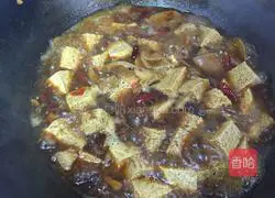 Illustration of how to make pork belly stewed with frozen tofu 15