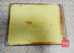 Strawberry Cream Cake Roll Recipe Illustration 17