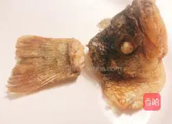 Illustration of how to make small fried seabass 3