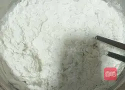 Illustration of how to make fresh meat glutinous rice balls 2