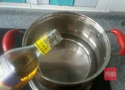 Illustration of how to make squid rings 2