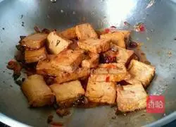 Illustration of how to make homemade tofu in pot 7