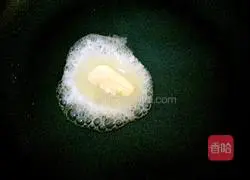 Illustration of how to make creamy bacon pasta 9