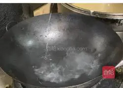 Illustration of how to make fish head powder 1