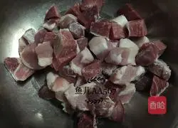 Illustration of how to make pork stewed with mushrooms 3