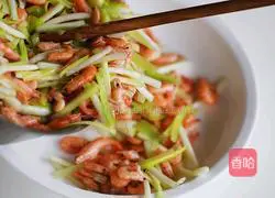 Illustration of how to make stir-fried river shrimp with chives 8