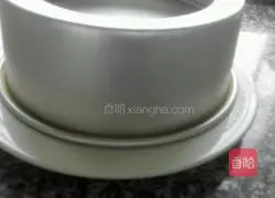 Illustration of how to make cake roll cheese mousse 17