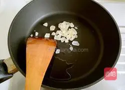 Illustration of how to make sweet and sour pork ribs 8