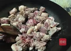 Illustration of how to make beer duck 3