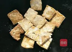 Illustration of twice-cooked pork and fried tofu 3