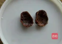 Black Swan Puffs Recipe Illustration 10