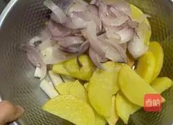 Illustration of how to make meat crab pot 3