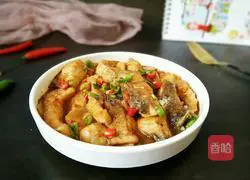 Illustration of home-style braised fish in sauce 9