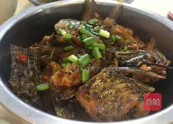 Illustration of braised salted fish 5