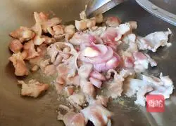 Illustration of how to make fried pork with pepper 6