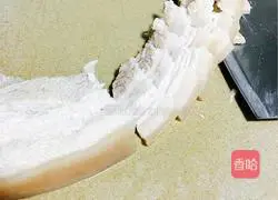 Illustration of how to make spicy stir-fried twice-cooked pork with garlic 3