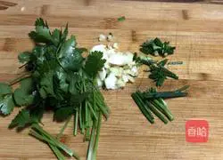 Illustration of how to stew Wuchang fish with pickled cabbage 4