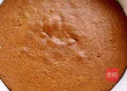 Chocolate Cake (6 Inch) Recipe Illustration 11