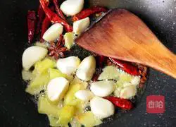 Illustration of how to make spicy crayfish 5