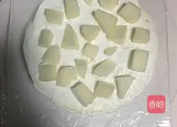 Illustration of how to make fruit cream cake 10