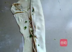 Pepper and salt hand tearing Illustration of how to make cakes 12