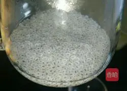 Illustration of how to make orchid cheese mousse jelly 1