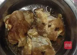 Illustration of how to make fried chicken wings and wings 2