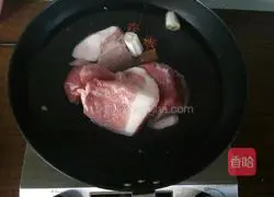 Illustration of how to make pickled cabbage with white meat 2