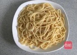 Illustration of how to make olive and bacon pasta 7